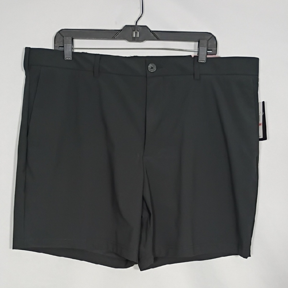 NWT Callaway Men's Caviar Flat Front 7" Inseam Shorts Stretch Size 40W Golf
